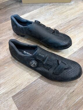 NEW - SHIMANO RX8 Bike Cycling Shoes